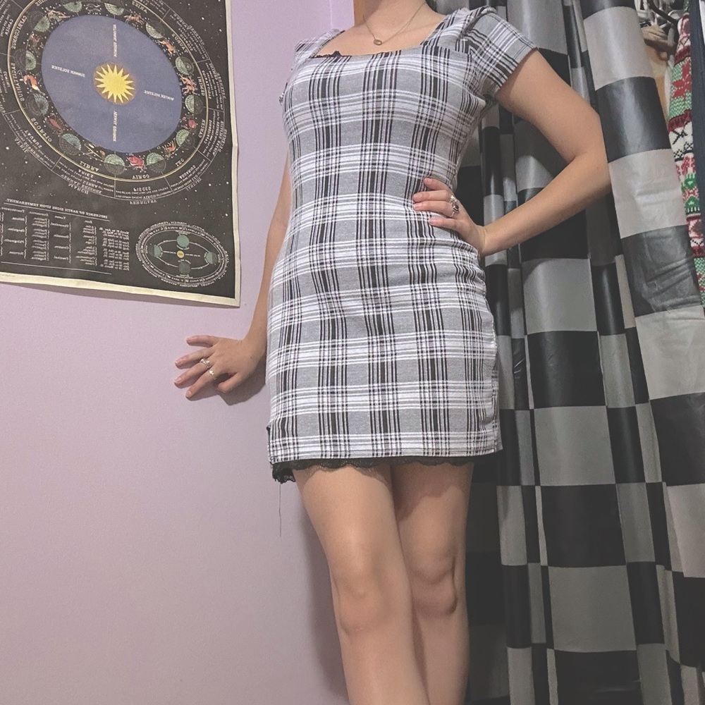stitch & pine - woman’s medium plaid mini dress